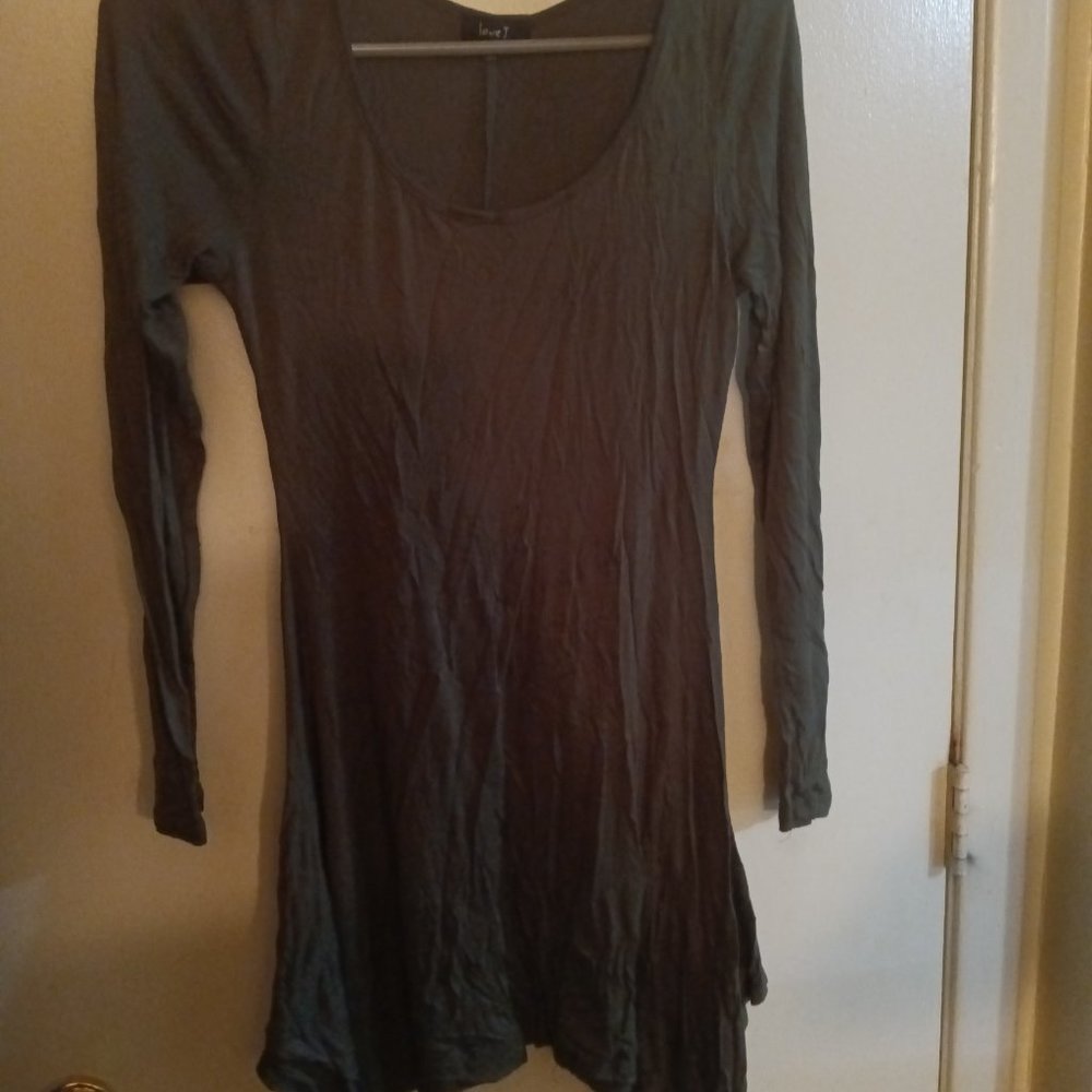 Long Sleeve Bottom Flare Shirt